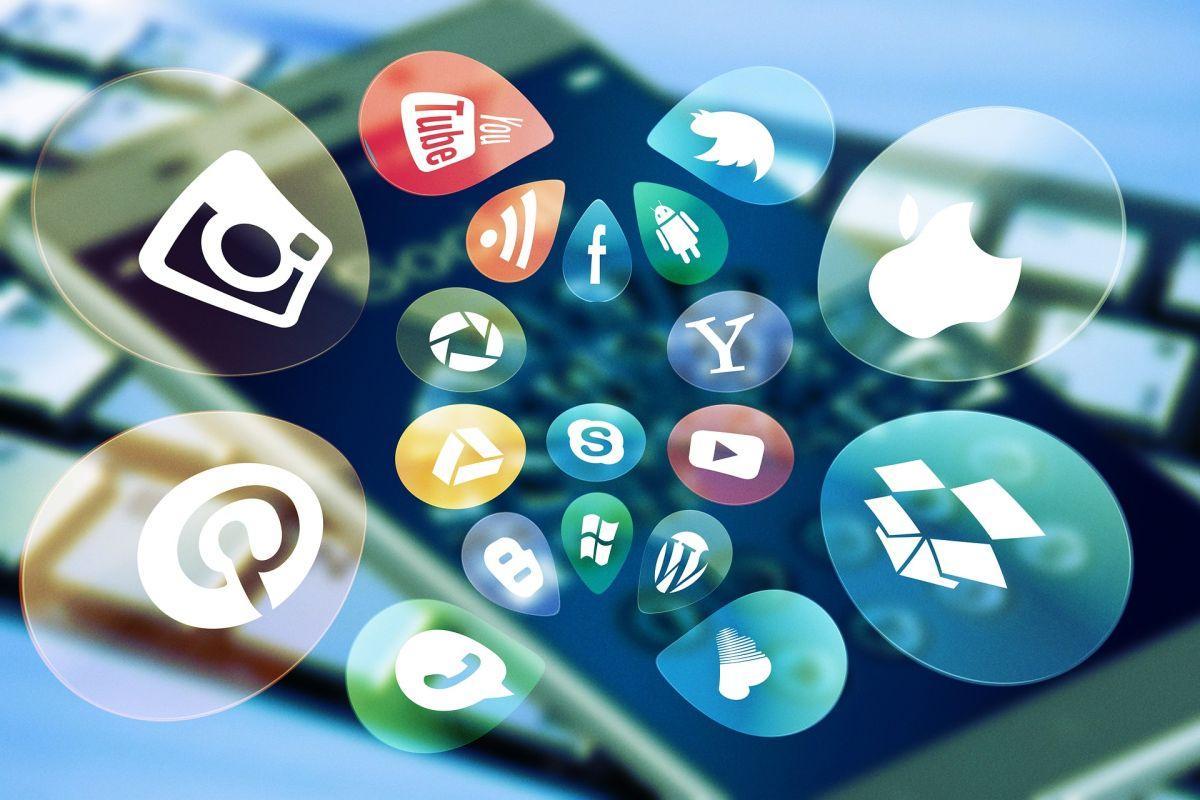 10 Akun Populer di Media Sosial yang Wajib Anda Ikuti